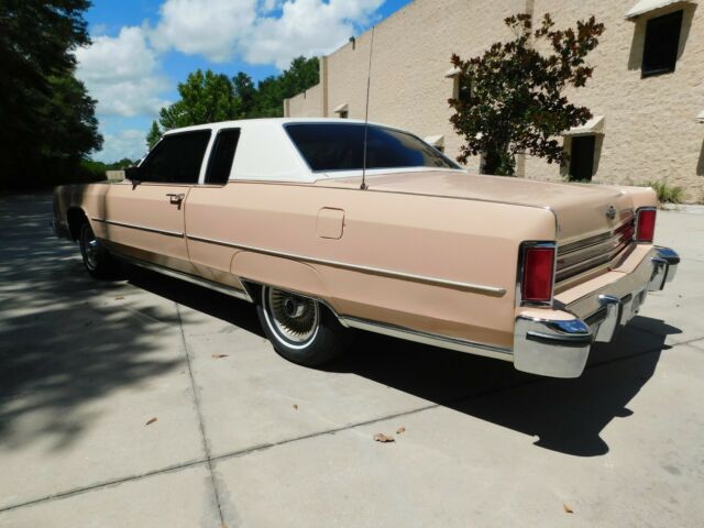 Lincoln Continental 1977 image number 2