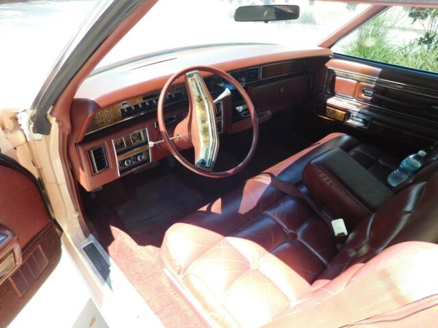 Lincoln Continental 1977 image number 7