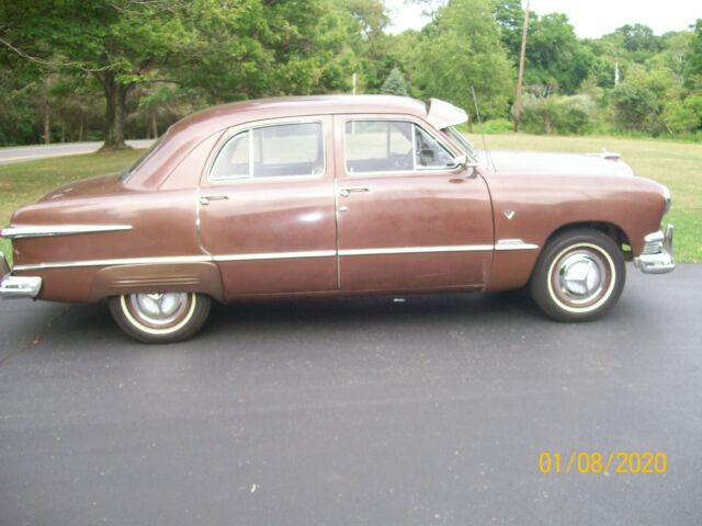 Ford Custom 1951 image number 17