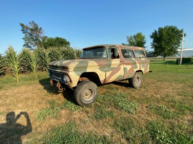 Chevrolet C10 Suburban 1962 image number 0