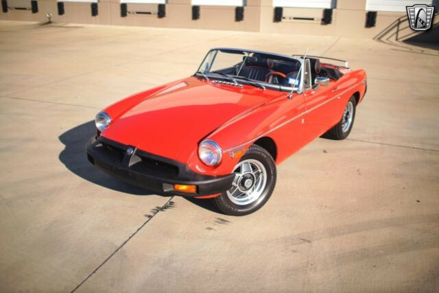 MG MGB 1975 image number 29