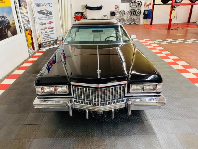 Cadillac DeVille 1975 image number 4