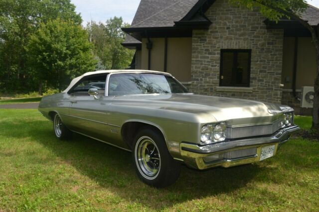 Buick Centurion 1972 image number 2