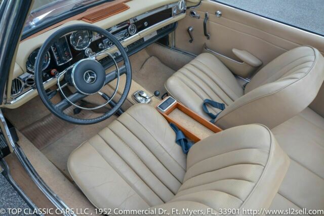 Mercedes-Benz SL-Class 1967 image number 29