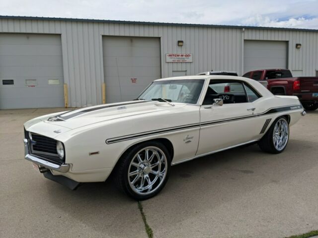 Chevrolet Camaro 1969 image number 2