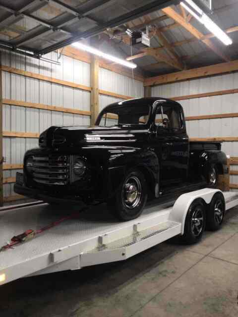 Ford F100 1948 image number 0