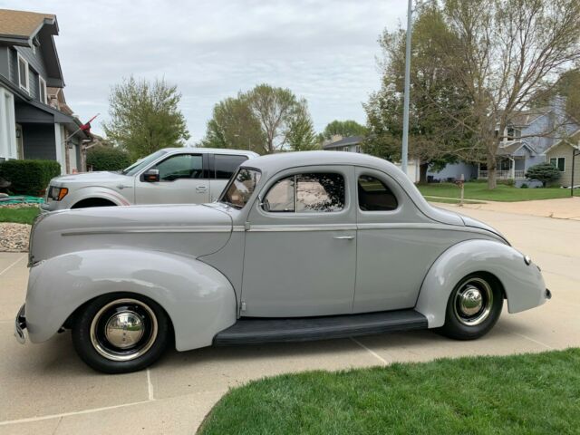 Ford Standard 1940 image number 1