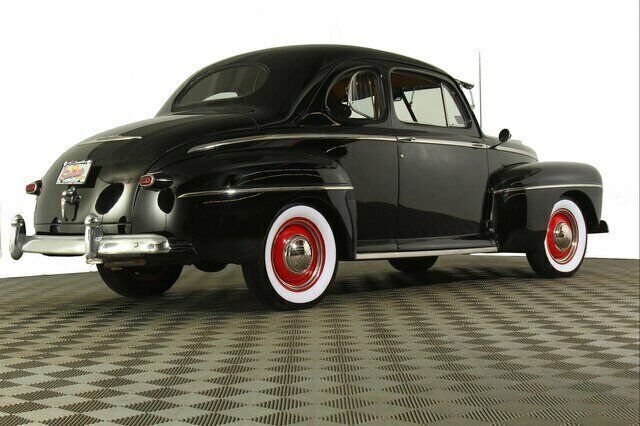 Ford SEDAN COUPE 1948 image number 7