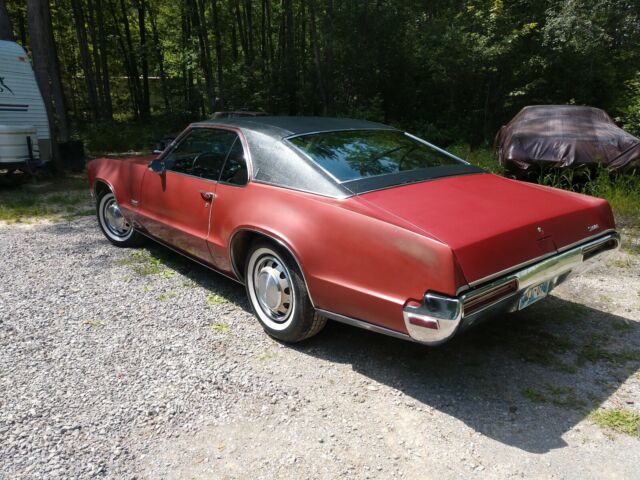 Oldsmobile Toronado 1970 image number 1