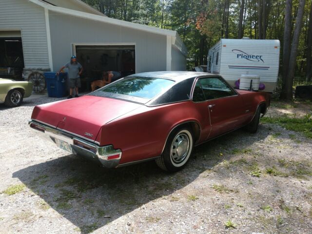 Oldsmobile Toronado 1970 image number 21