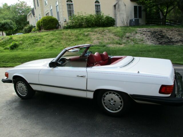 MERCEDES SL 1979 image number 0