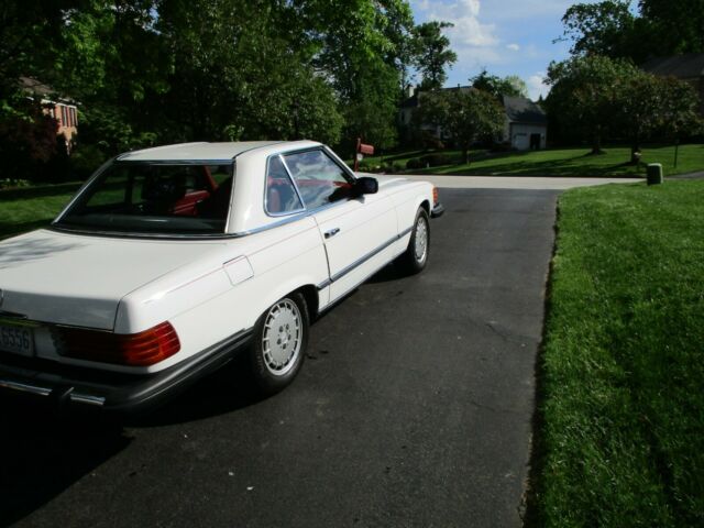 MERCEDES SL 1979 image number 20