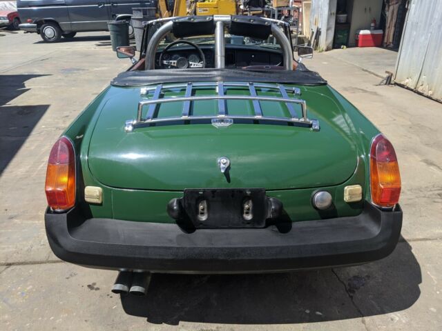 MG MGB 1977 image number 27