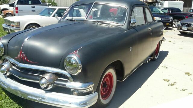 Ford Custom 2-Door Business Coupe 1951 image number 21