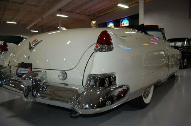 Cadillac Series 62 Convertible 1950 image number 21