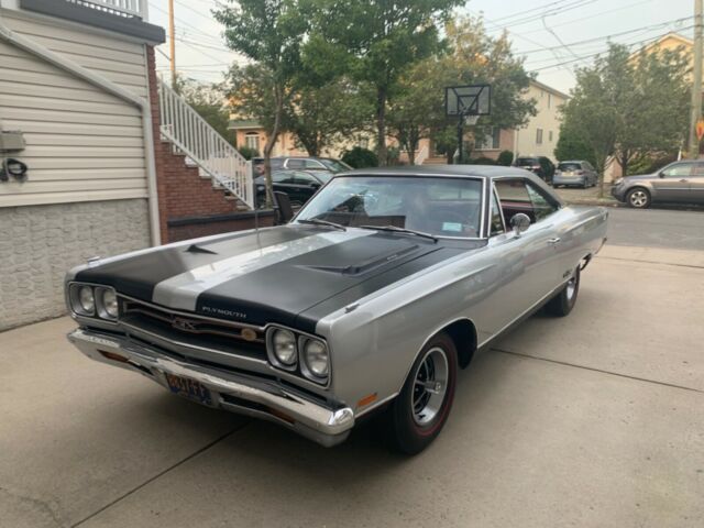 Plymouth GTX 1969 image number 0