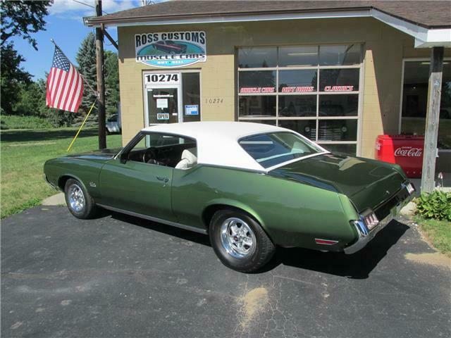 Oldsmobile Cutlass 1972 image number 12