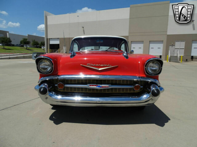 Chevrolet Bel Air/150/210 1957 image number 29