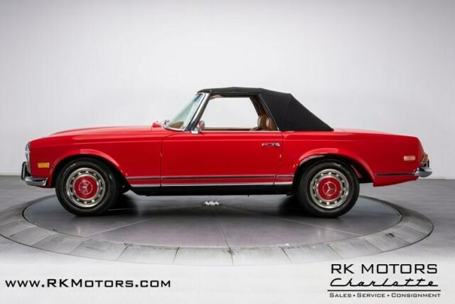 Mercedes-Benz SL-Class 1971 image number 20