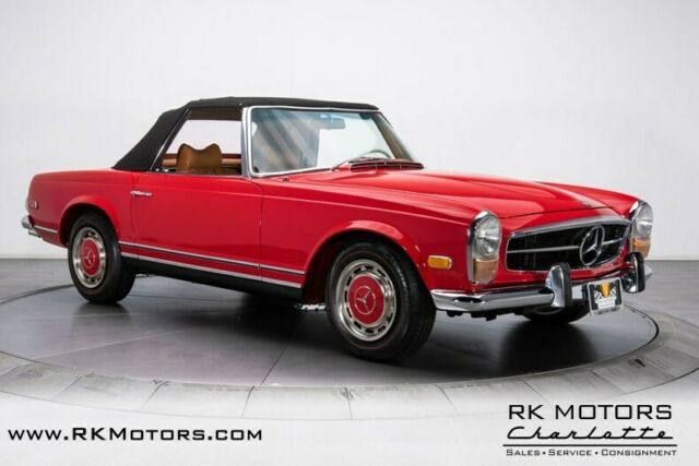 Mercedes-Benz SL-Class 1971 image number 35