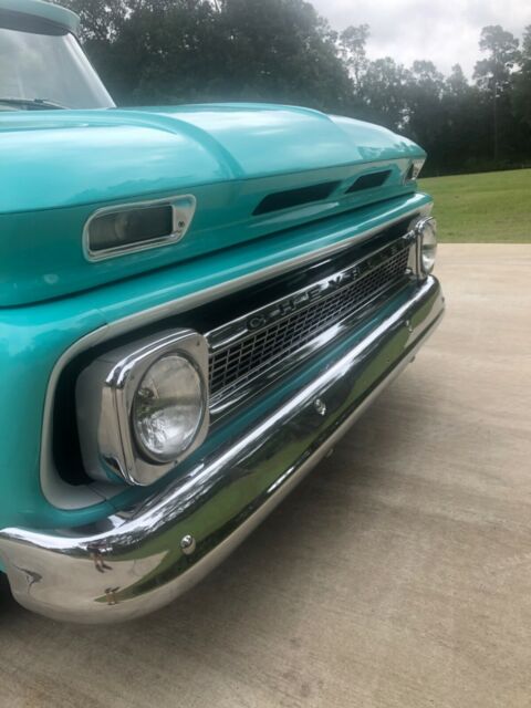 Chevrolet C-10 1965 image number 13