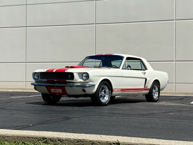 Ford Mustang 1966 image number 29