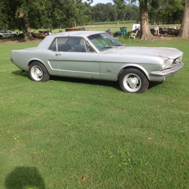 Ford Mustang 1965 image number 0