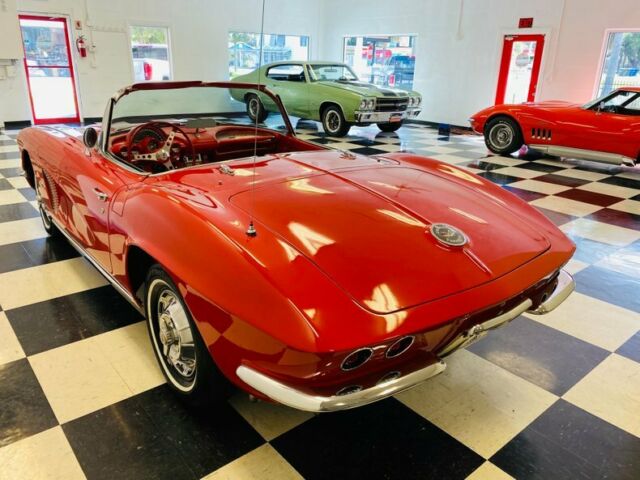 Chevrolet Corvette 1962 image number 27