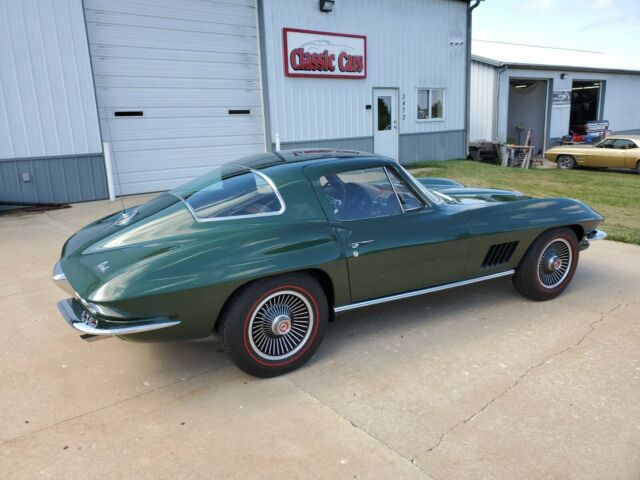 Chevrolet Corvette 1967 image number 28