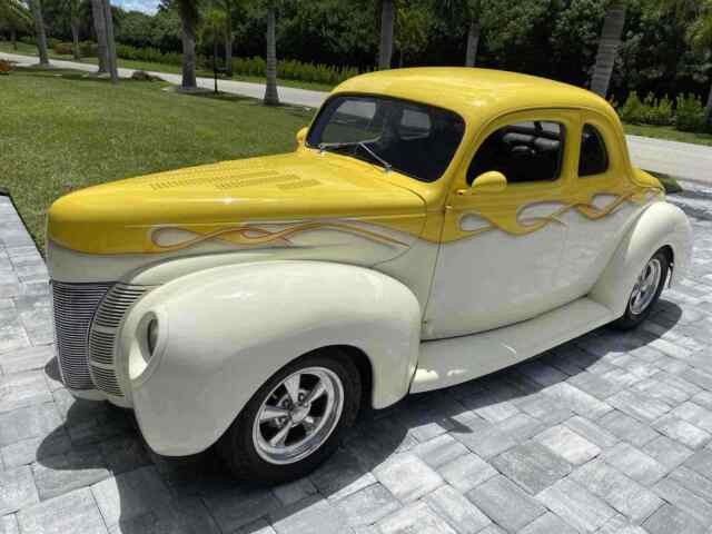 Ford Coupe 1940 image number 1