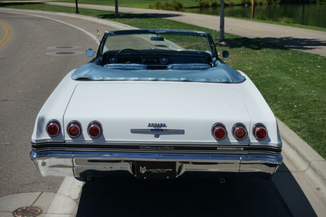 Chevrolet Impala 1965 image number 19