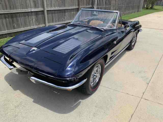 Chevrolet Corvette 1963 image number 23