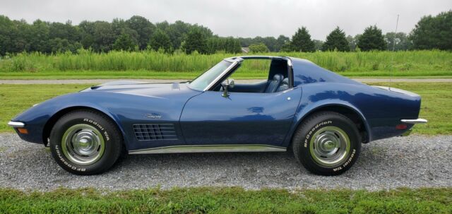 Chevrolet Corvette 1972 image number 7