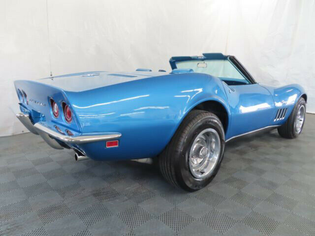 Chevrolet Corvette 1969 image number 10