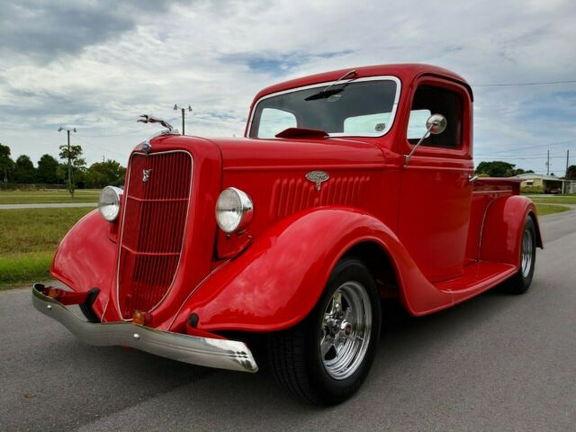 Ford Truck 1935 image number 0