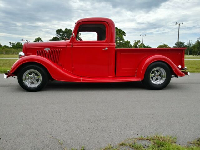 Ford Truck 1935 image number 2