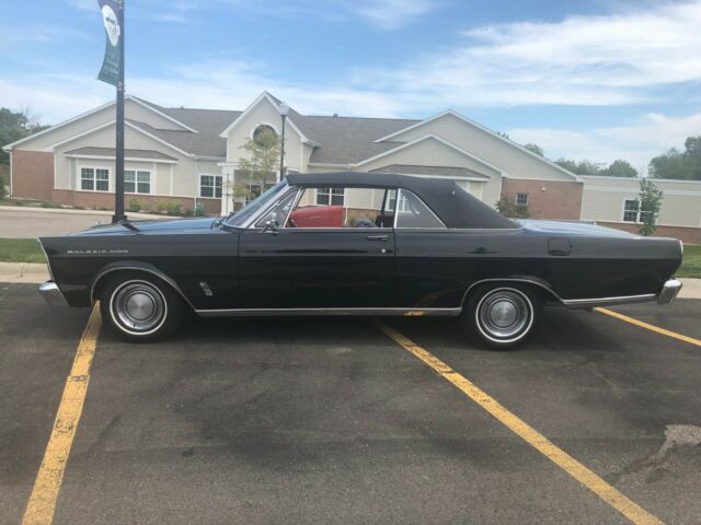 Ford Galaxie 1965 image number 0