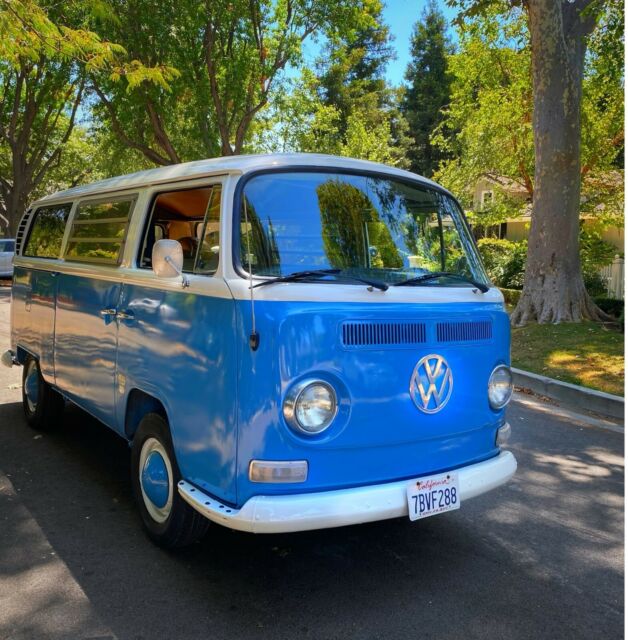 Volkswagen Bus/Vanagon 1969 image number 1