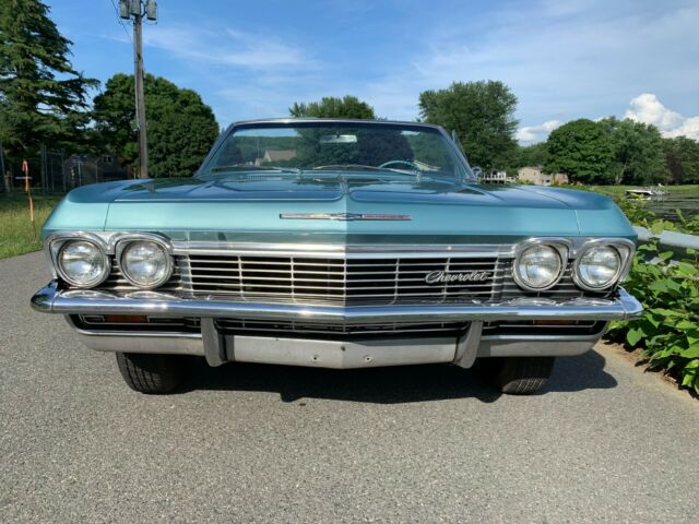 Chevrolet Impala 1965 image number 30