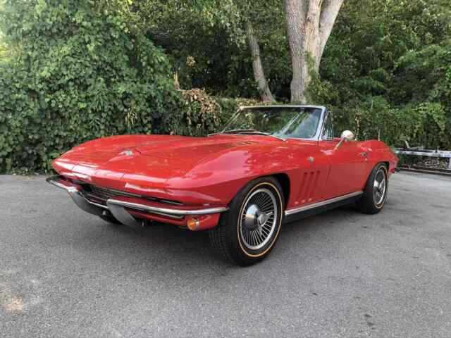 Chevrolet Corvette 1966 image number 0