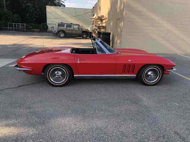 Chevrolet Corvette 1966 image number 10