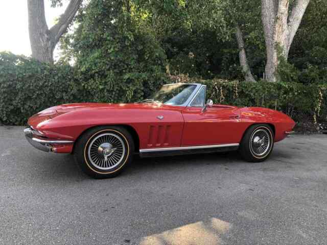 Chevrolet Corvette 1966 image number 28