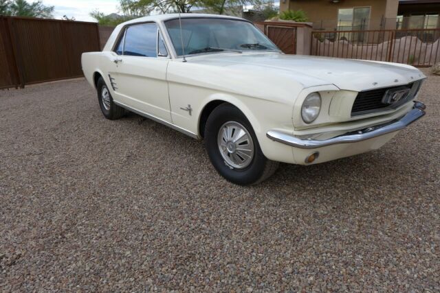 Ford Mustang 1966 image number 29