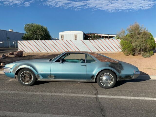 Oldsmobile Toronado 1968 image number 33