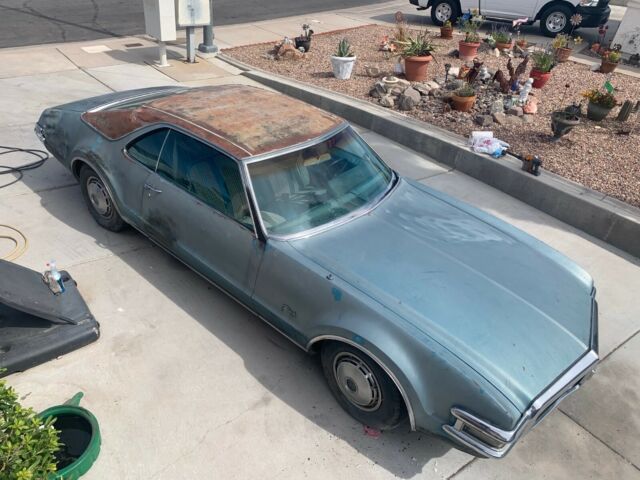 Oldsmobile Toronado 1968 image number 38