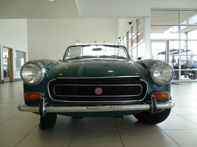 MG Midget 1971 image number 29