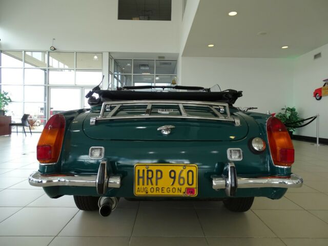 MG Midget 1971 image number 32