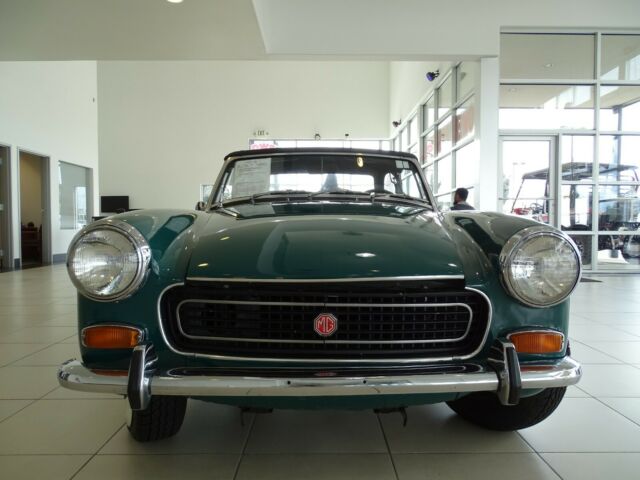 MG Midget 1971 image number 33