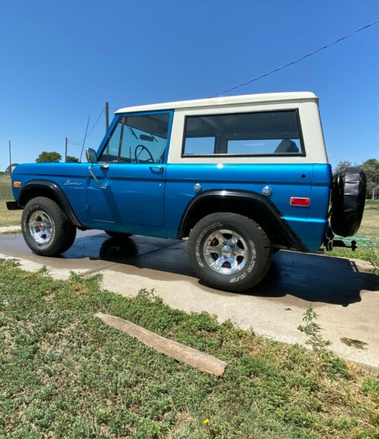 Ford Bronco 1971 image number 14