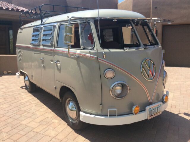 Volkswagen Bus/Vanagon 1964 image number 2